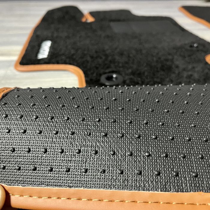 Оригинальные ворсовые коврики для автомобиля