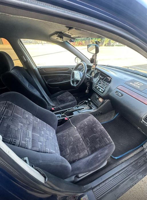 Продам машину Honda