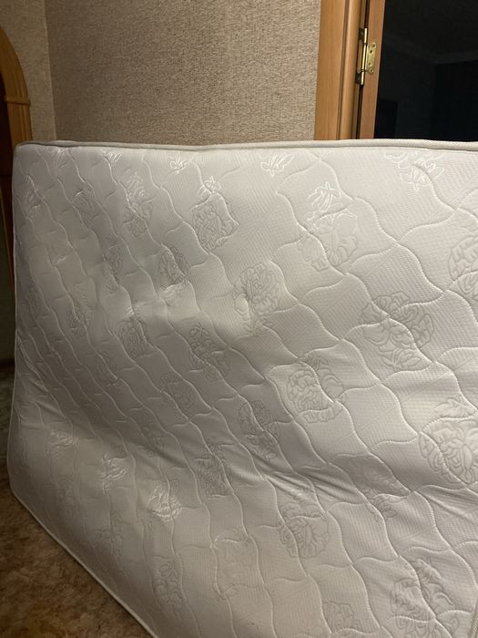 Отдам даром матрац 160*200