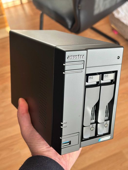NAS ASUSTOR Lockerstor 2 AS6602T