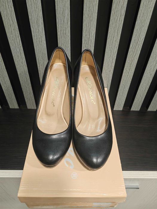 Дамски обувки на ток Мегияс