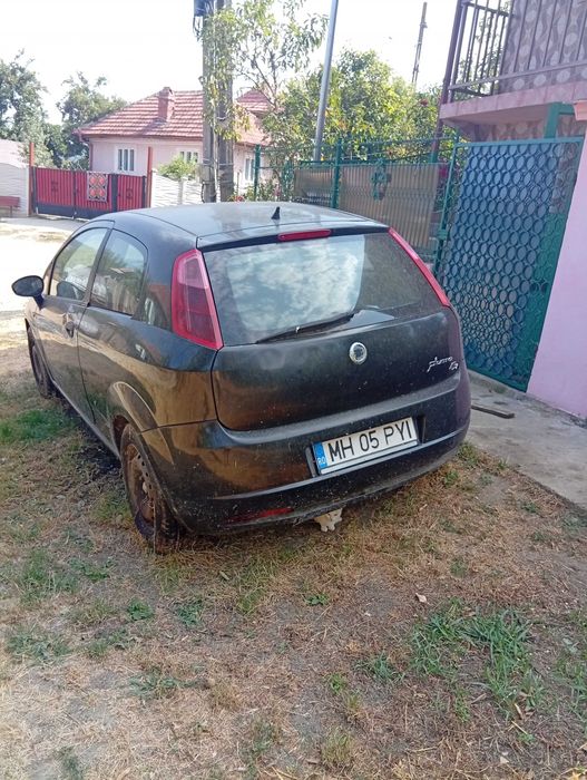 Vând fiat grande punto