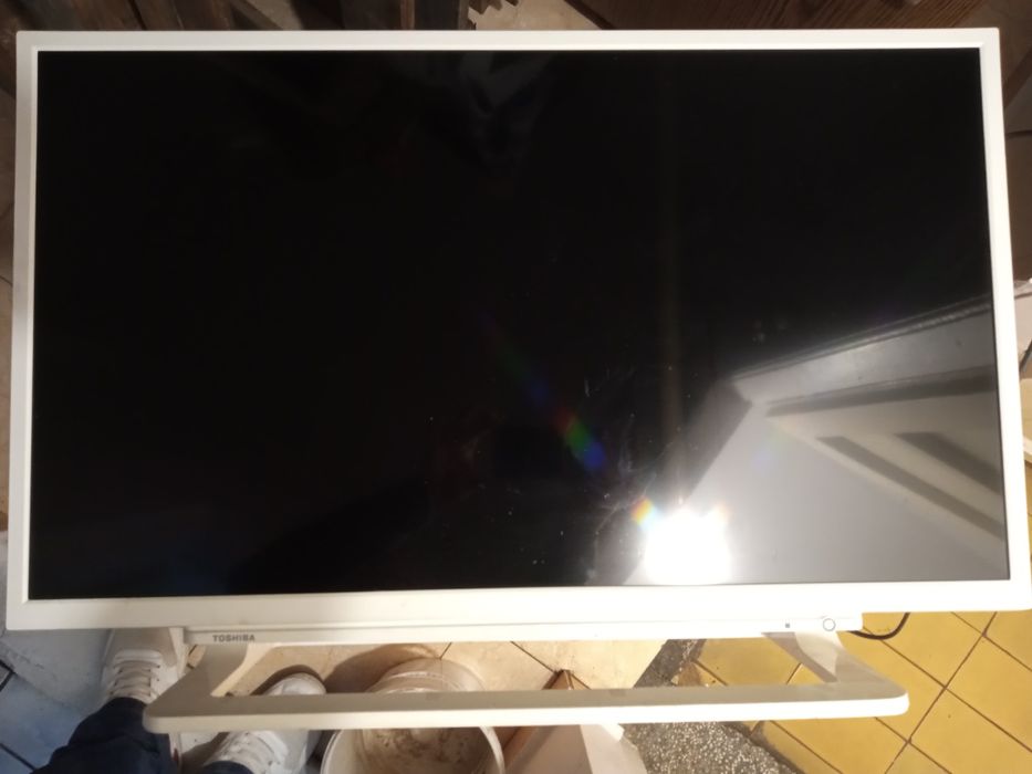 Televizor Toshiba 81 cm
