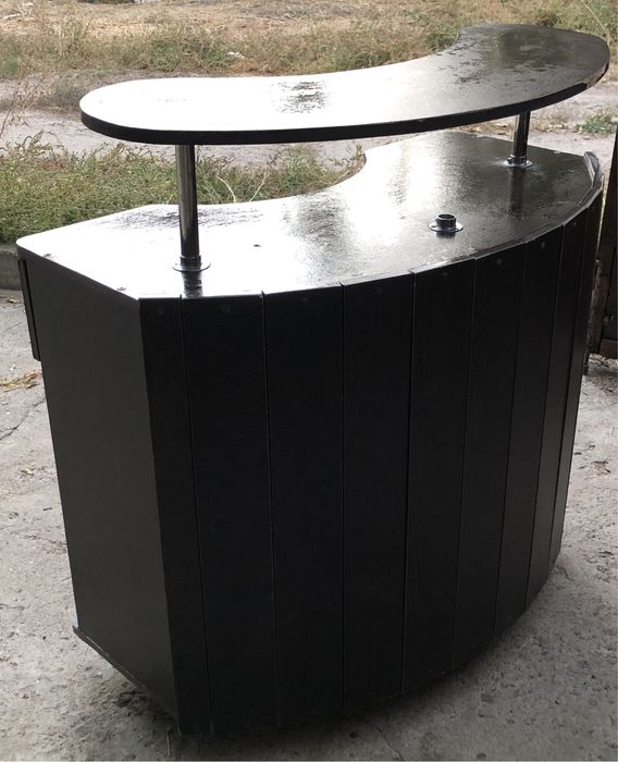 Ресепшен б/у в хорошем состоянии