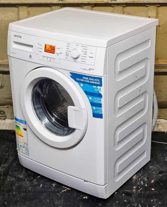 Masina de spalat Arctic 7kg 1000 rotatii A+++