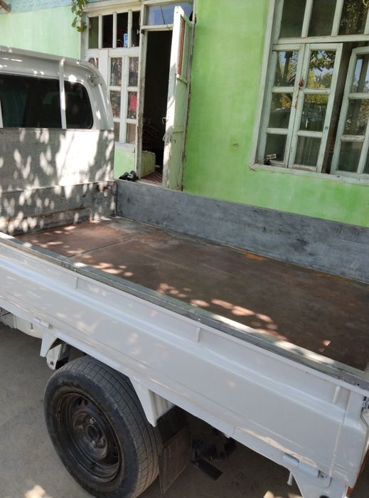 Koreyski labo borti sotiladi  yangidek turipti faqat bortni o'zi xolos