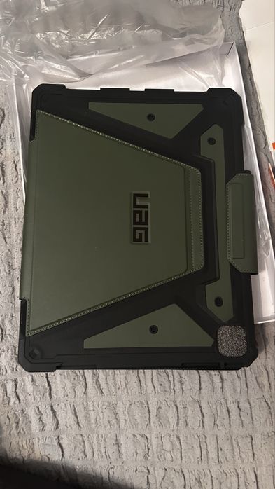 Чехол на ipad pro 13