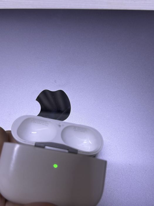 Airpods pro 2 lightening кейс