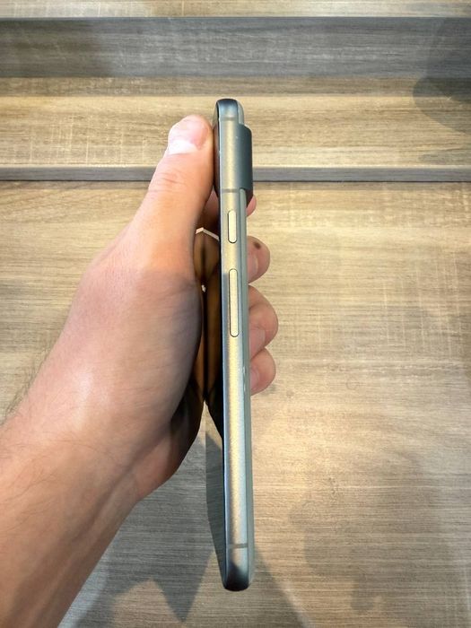 Продается Pixel 8 торг есть