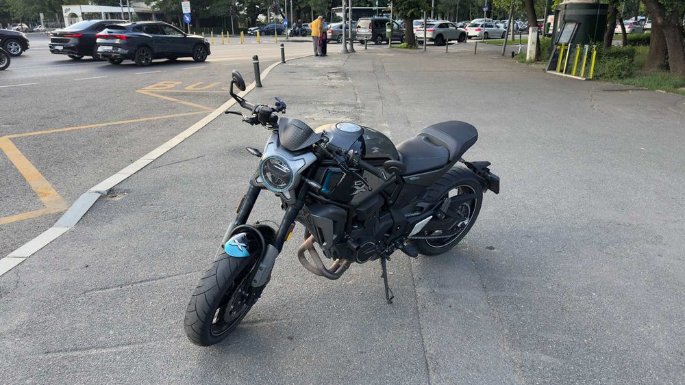 CF Moto CLX 700 Sport