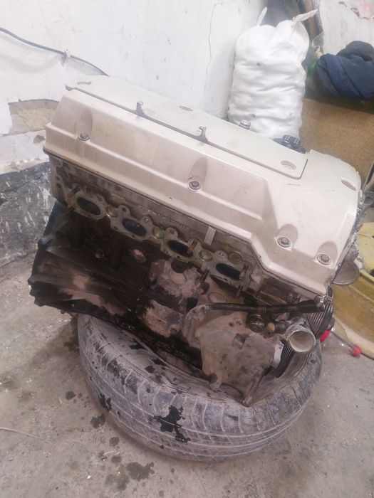 Матор мерседес бенс