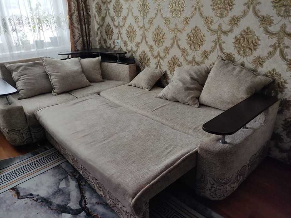 Продам диван в хорошем состоянии