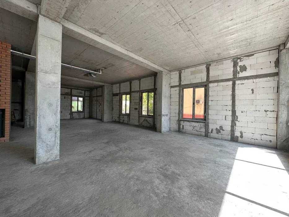 Продается помещение 1 этаж 319м Мирзо-Улугбек-й район IT park