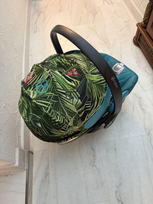 Стол за кола и база Cybex dj khaled cloud Z Sirona Z base i size