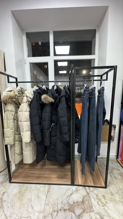 Продам стойки (рейлы) для магазина одежды