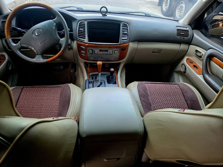 Lexus LX470 sotiladi