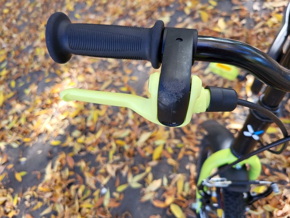 Bicicleta copii B'TWIN Hero 500 - 16 inch, aproape noua