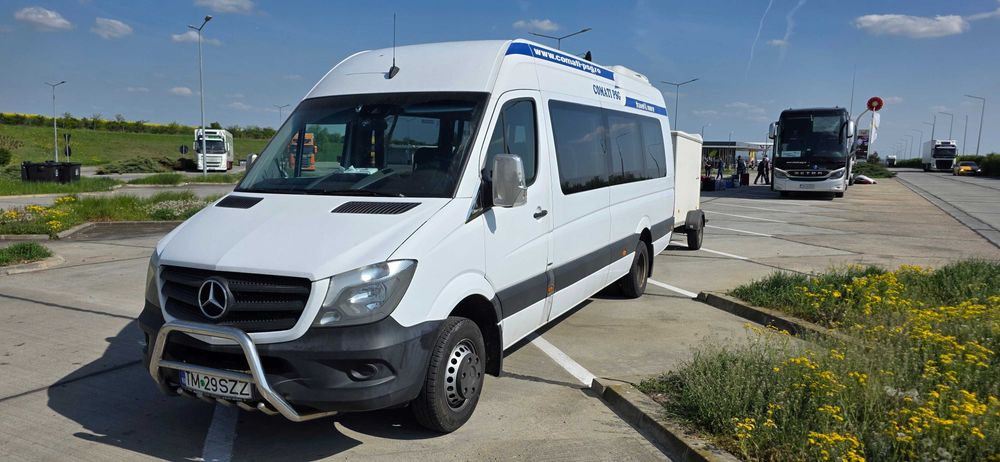Microbuz  Mercedes Sprinter  19+1 locuri