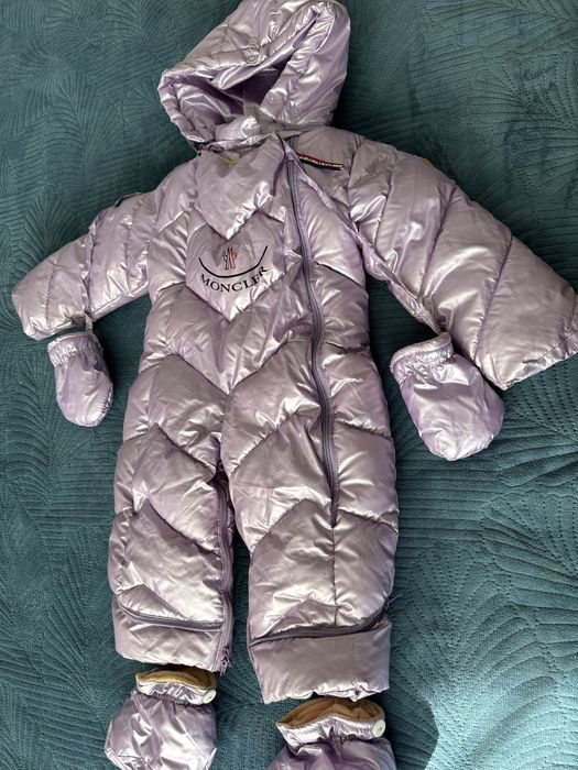 Продам детский зимний комбинезон