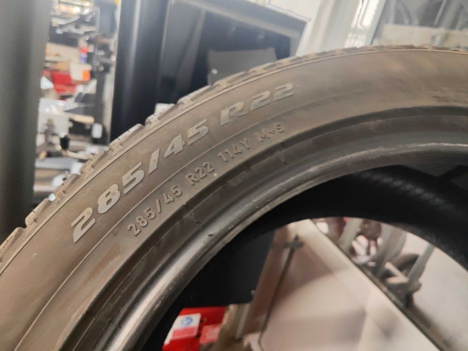 4бр. всесезонни гуми 285/45/22 Pirelli