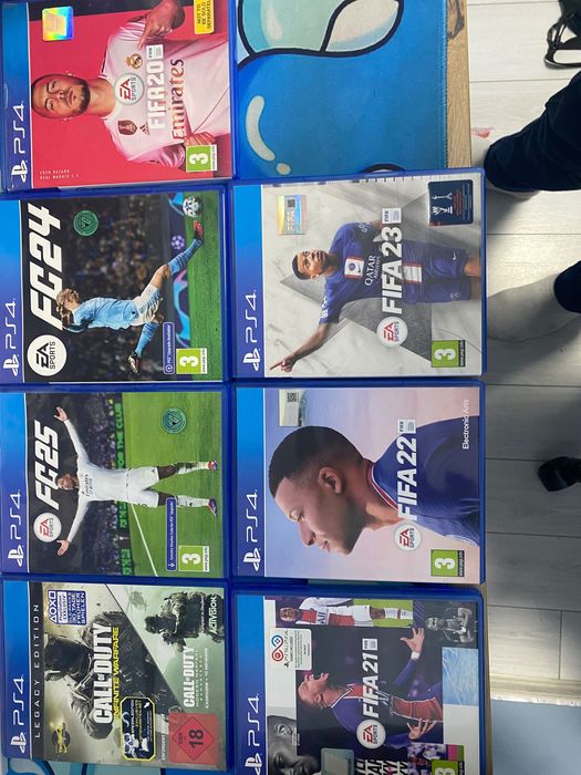 Playstation 4 Pro 1TB 7 Games