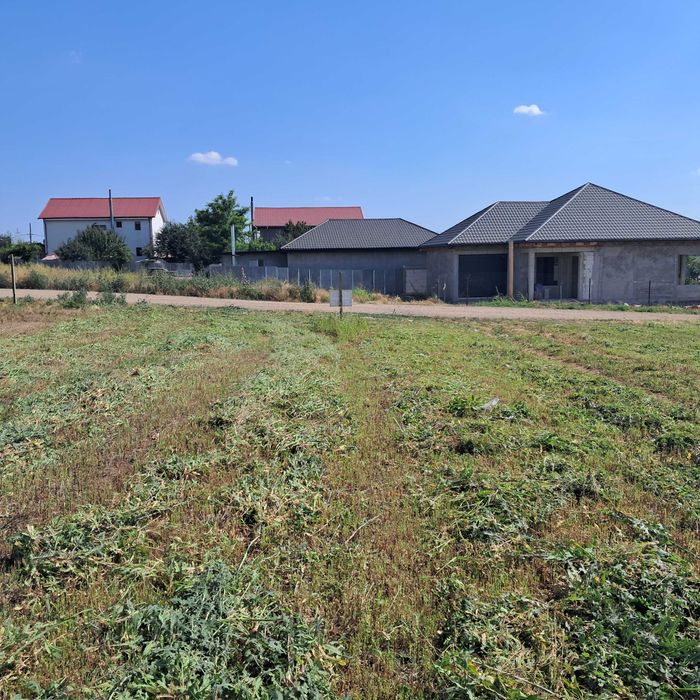 Vand loturi teren Sat Costi