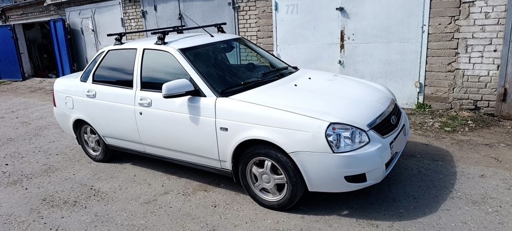 Продам Приора Люкс