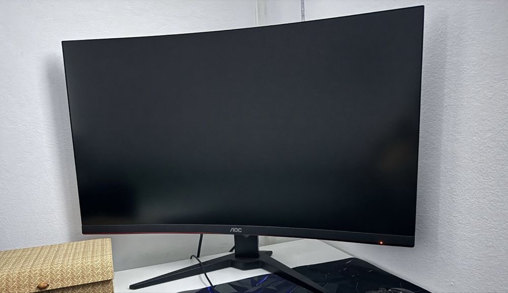 Vand monitor AOC