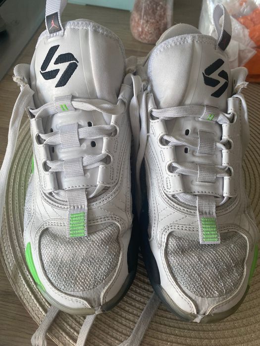 Adidasi Jordan marime 37,5