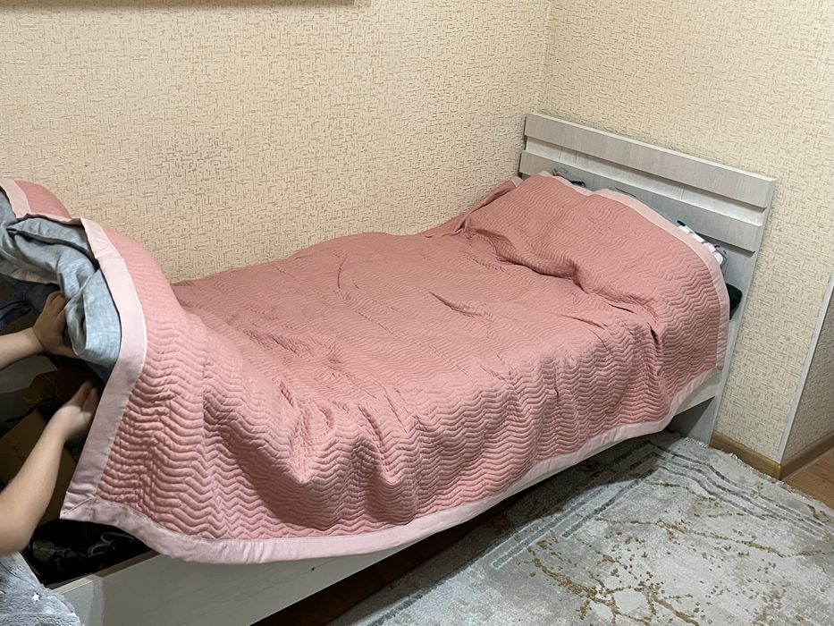 Продам Кровать 190*85