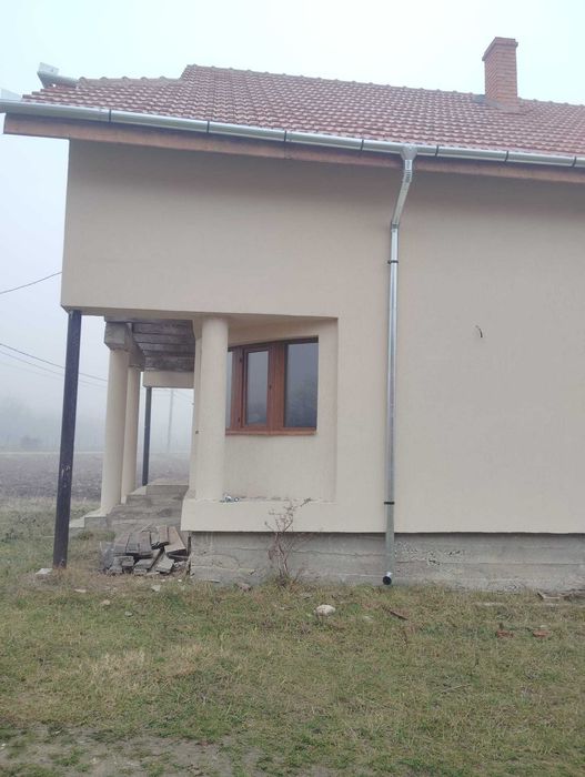 Montaj Acoperiș Țiglă Ceramică Bramac & Reparații Urgențe