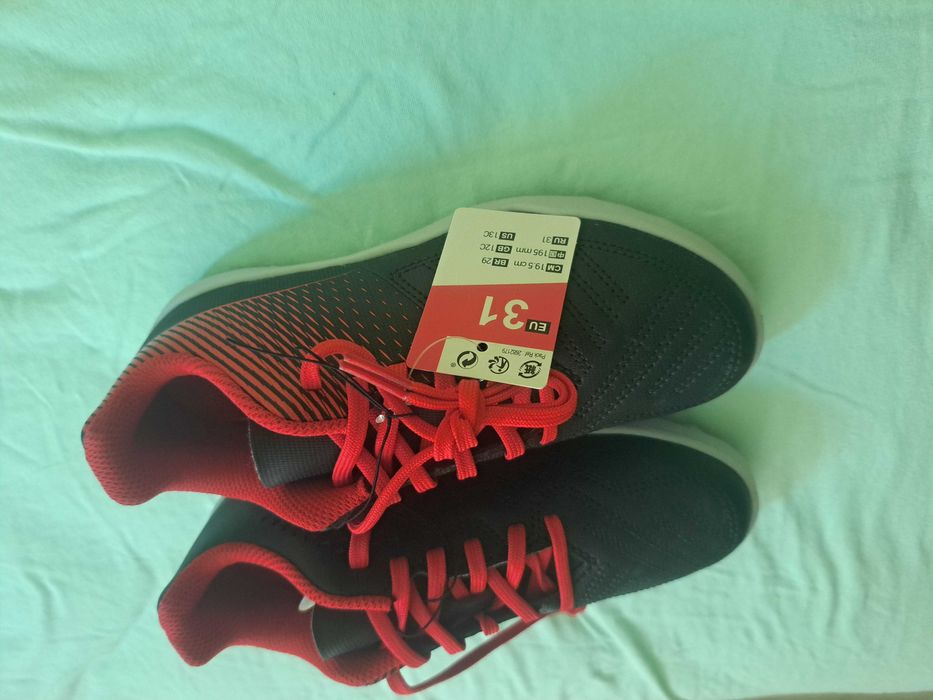 НОВИ Футболни стоножки