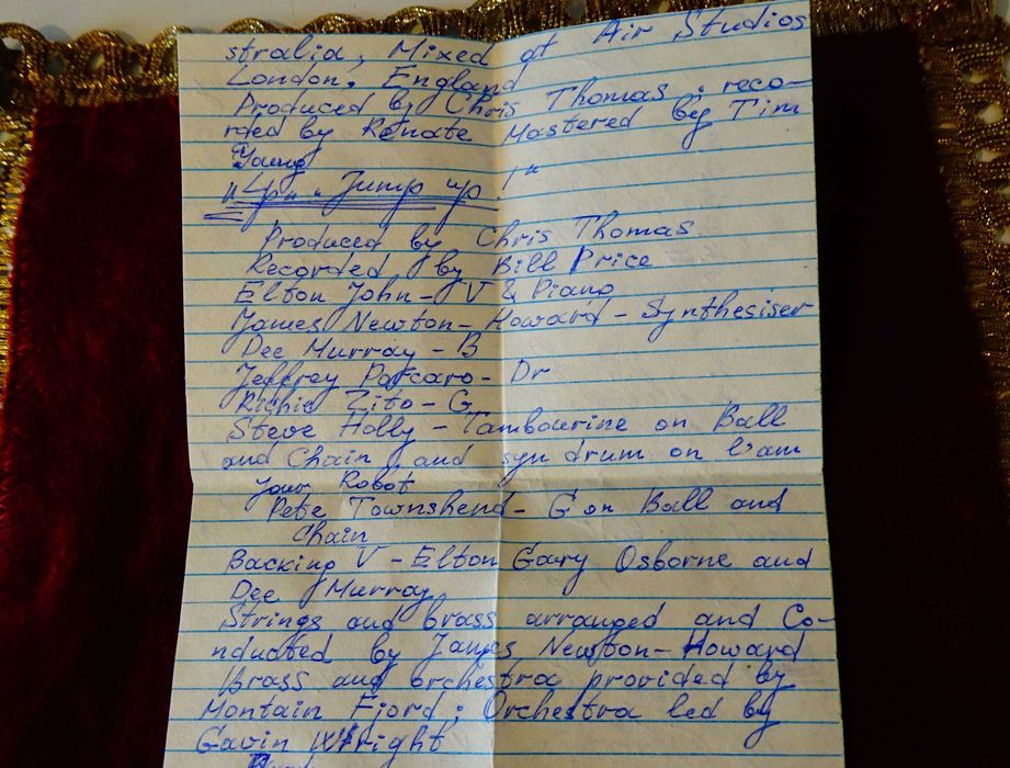 Sony Metallic аудиокасета с Елтън Джон.