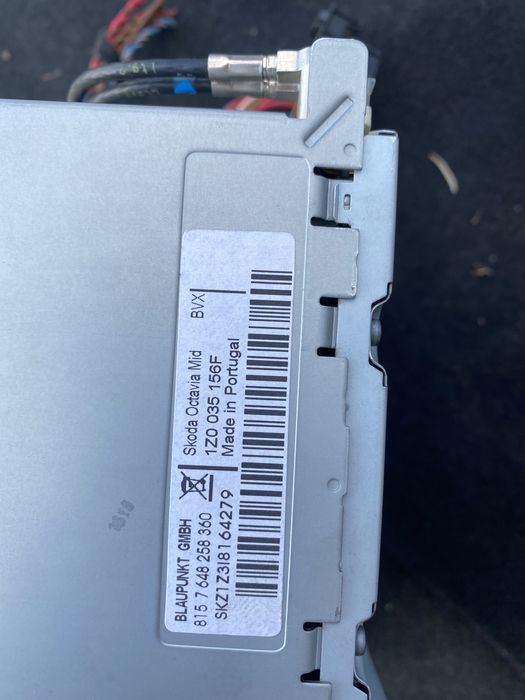 Оригинално CD BLAUPUNKT SkodaAuto OCTAVIA 2010+ media radio 1Z0035156