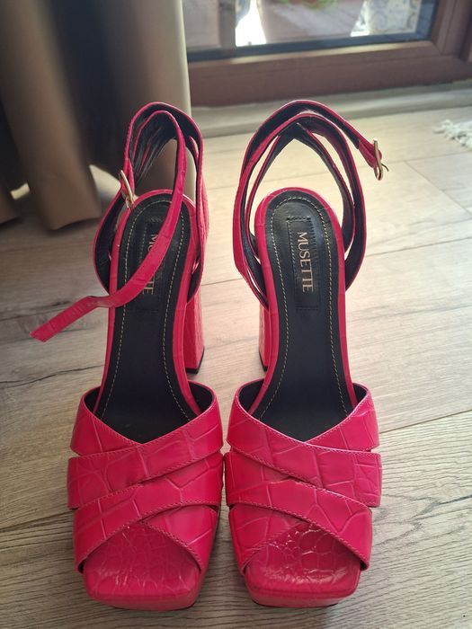 Sandale piele ,Musette,37