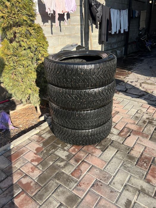 Продам резину в хорошем состояние