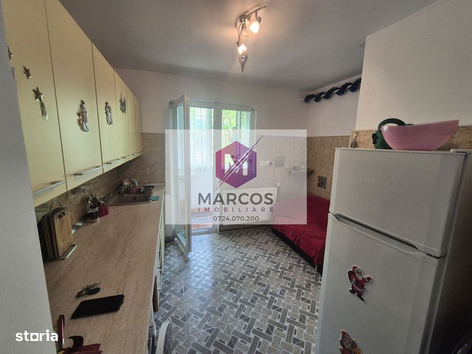Inchiriez apartament 2 camere Micro 3