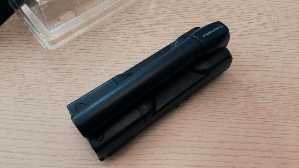 Motorola 9500 Iridium - Сателитен и GSM телефон 2в1