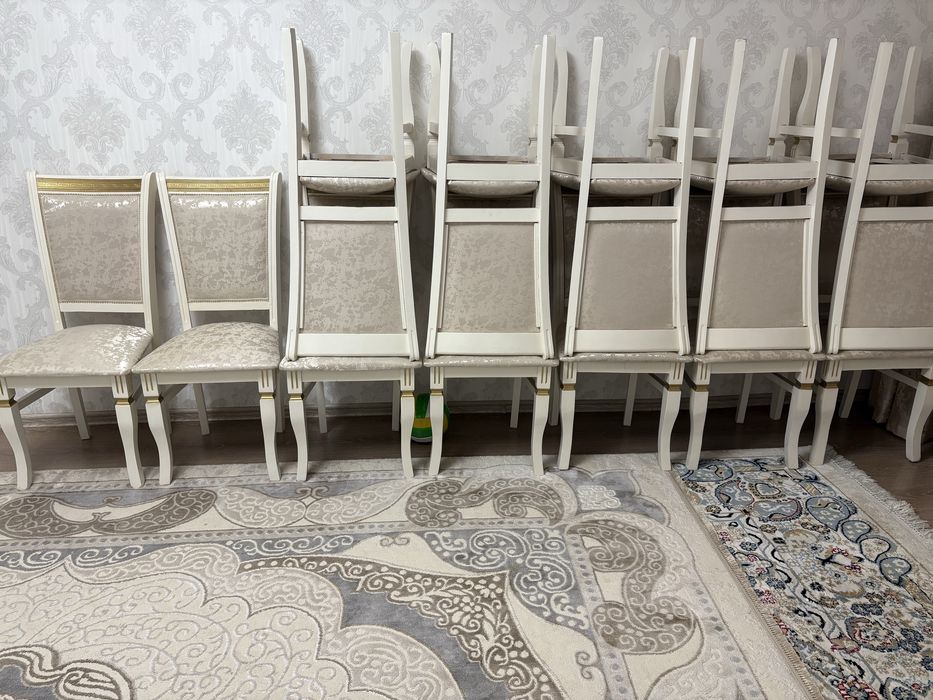 Продается гостинные стулья 14штук в хорошем состояний