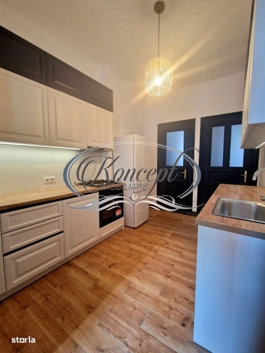 Apartament cu 3 camere in zona Ultracentrala
