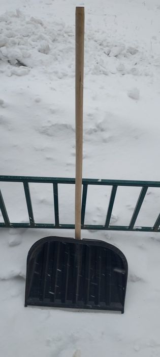 Lopata zapada 41x39 cu coada lemn de 120 cm lungime