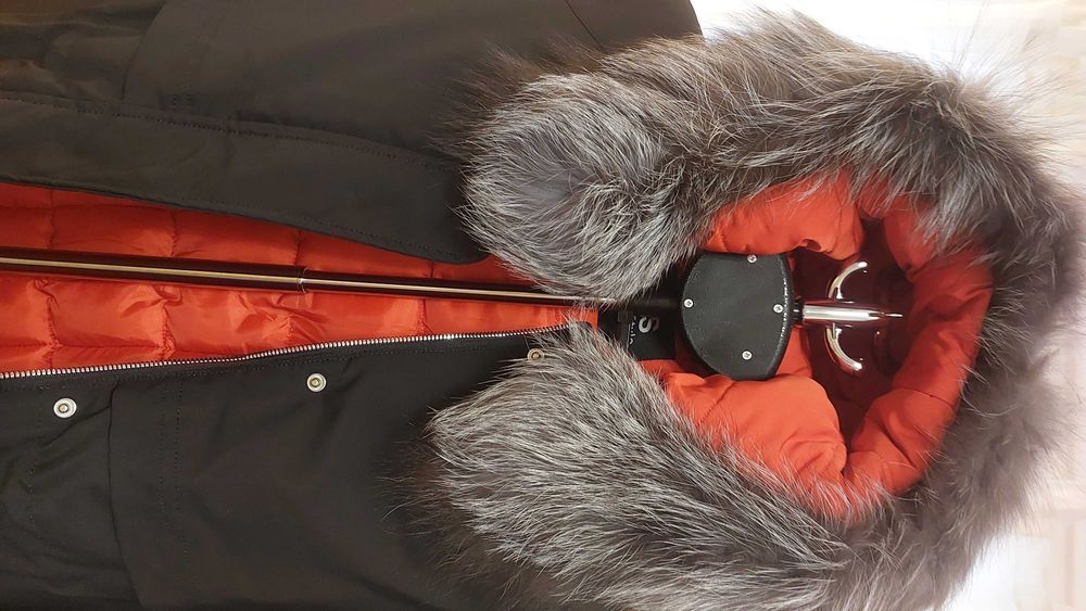 Palton dama, matlasat, de iarna, gluga cu blana naturala - detasabila