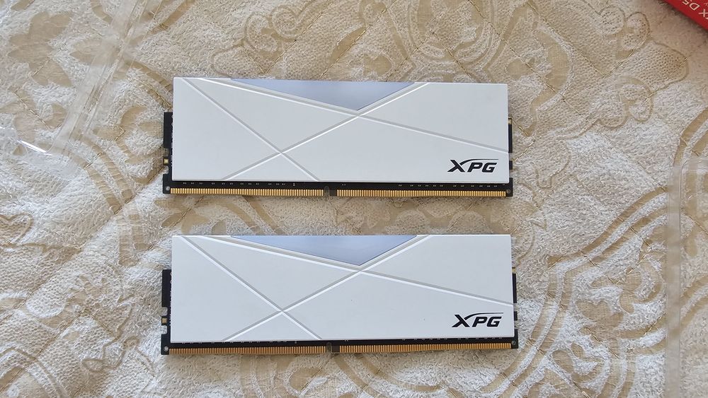 Оперативная память Adata XPG spectrix D50 16gb