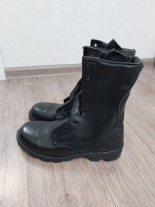 Продам берцы 42 размер летние кожа