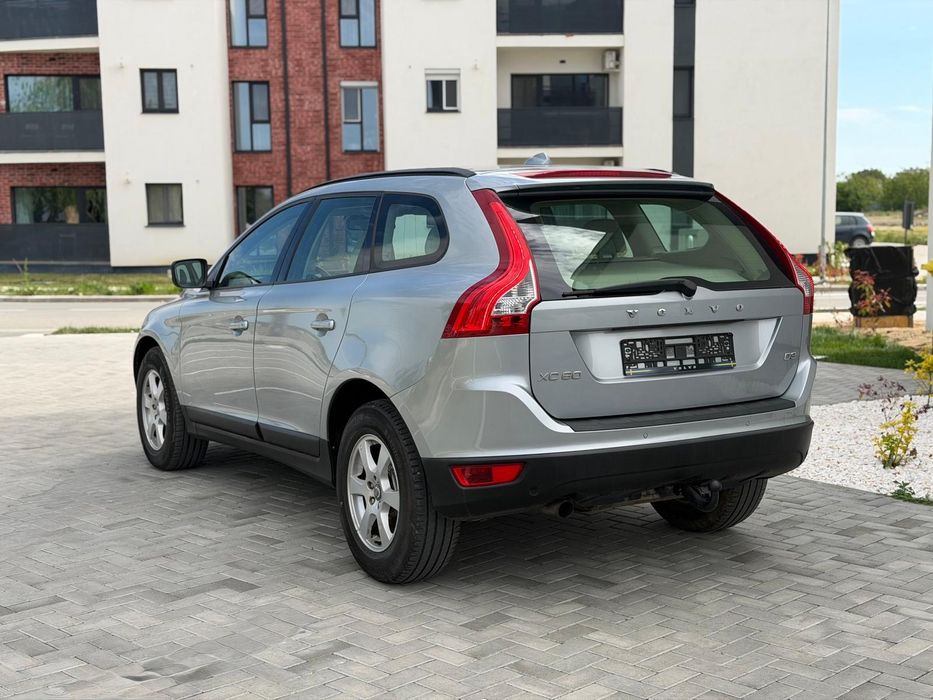 VOLVO XC60 2011 — imagine 5