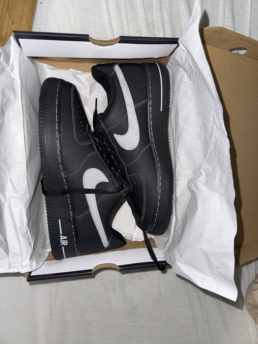 Продавам Nike Air Force 1 '07 LV8
