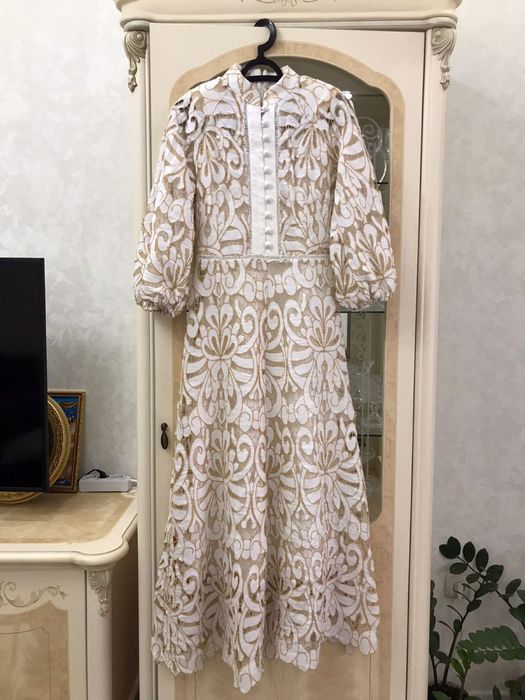 Продаю платья