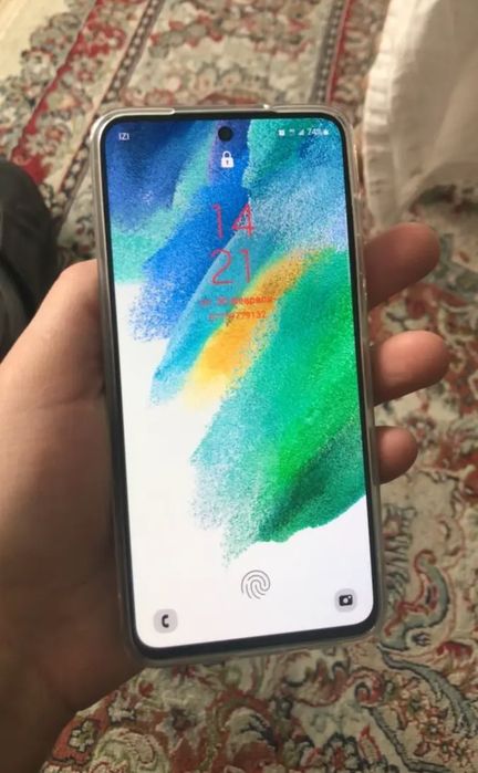 Samsung galaxy s 21FE 8ГБ /256 ГБ