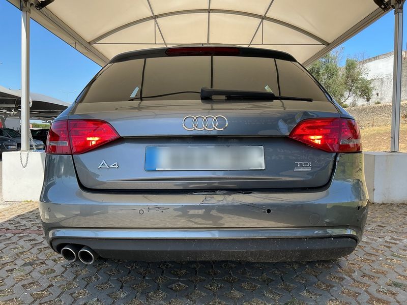 Audi A4 2.0 TDI ultra Attraction 2014