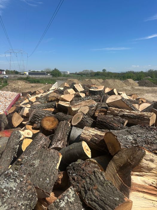 Дърва за огрев на кубик